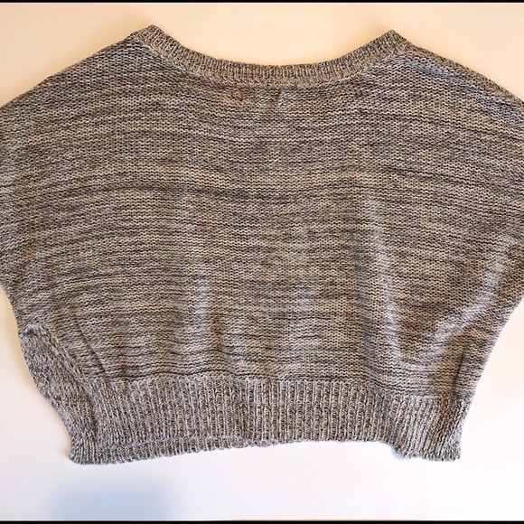 Light weight cropped short sleeve knit sweater - Picture 4 of 9